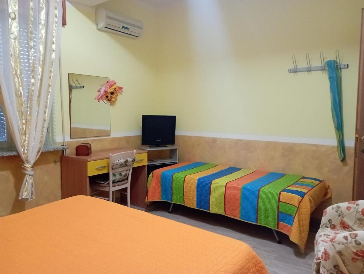 Lo Statere D' Argento Bed & Breakfast เคาโลเนียมารินา ภายนอก รูปภาพ