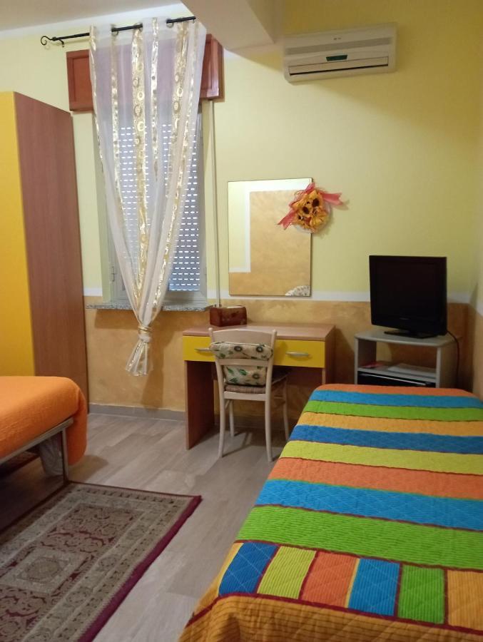 Lo Statere D' Argento Bed & Breakfast เคาโลเนียมารินา ภายนอก รูปภาพ
